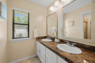 72 W Sandalbranch Cir, The Woodlands, TX 77382 - Photo 30