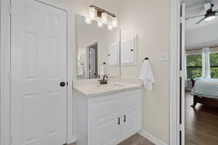 72 W Sandalbranch Cir, The Woodlands, TX 77382 - Photo 40