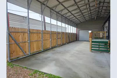 301 Tarpon Drive, Palacios, TX 77465 - Photo 4