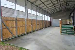 301 Tarpon Dr, Palacios, TX 77465 - Photo 4