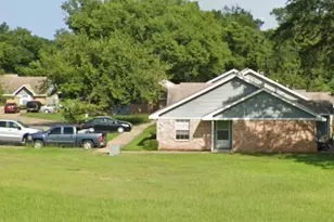 389 S Texas St, Emory, TX 75440 - Photo 4
