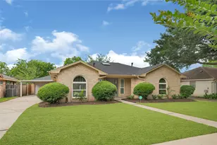 10519 Sagewillow Ln, Houston, TX 77089 - Photo 2