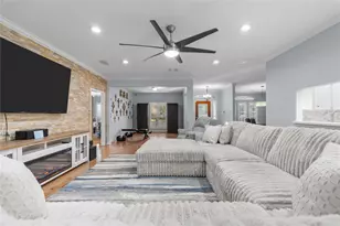 816 Sherwood Forest Dr, Dickinson, TX 77539 - Photo 14