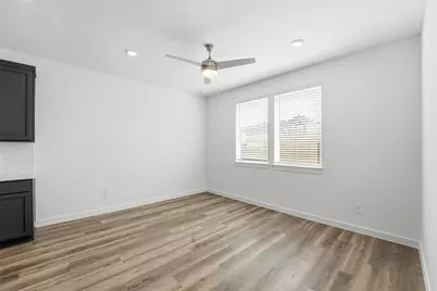 963 Mansfield Street, Houston, TX 77091 - Photo 6
