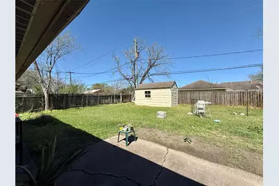 8906 Leader Street, Houston, TX 77036 - Photo 18