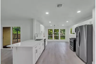 1602 Pine Oak Drive, Conroe, TX 77304 - Photo 6