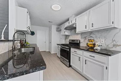 11335 Bayou Place Lane, Houston, TX 77099 - Photo 14
