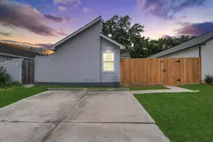 13826 Northlake Dr, Houston, TX 77049 - Photo 6