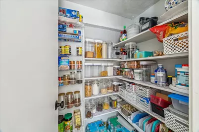 11711 Memorial Drive #251, Houston, TX 77024 - Photo 4