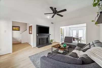 11711 Memorial Drive #251, Houston, TX 77024 - Photo 2