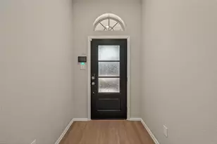 2701 Sagedale Dr, Conroe, TX 77301 - Photo 4