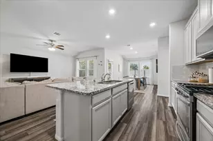 2636 Bellwick Cyn Ct, Pearland, TX 77089 - Photo 6