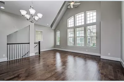 11023 Acorn Falls Drive, Houston, TX 77043 - Photo 12