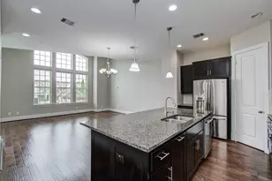 11023 Acorn Falls Dr, Houston, TX 77043 - Photo 14