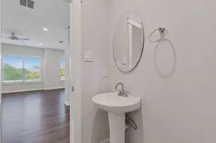 603 Link Rd, Houston, TX 77009 - Photo 24