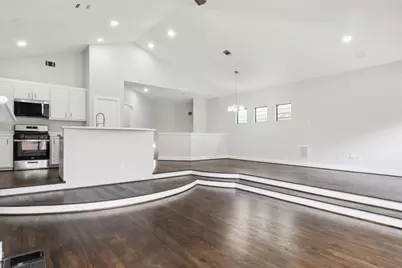 9810 Abigail Grace Court, Houston, TX 77025 - Photo 14