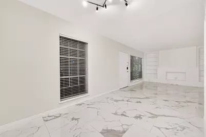 2201 Fountain View Drive #54, Houston, TX 77057 - Photo 14