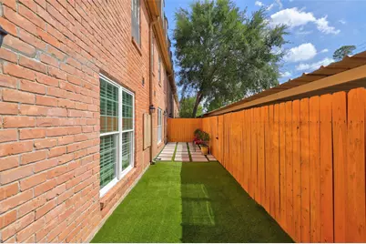355 N Post Oak Lane #642, Houston, TX 77024 - Photo 36