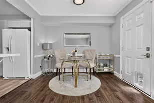 355 N Post Oak Ln, Houston, TX 77024 - Photo 14