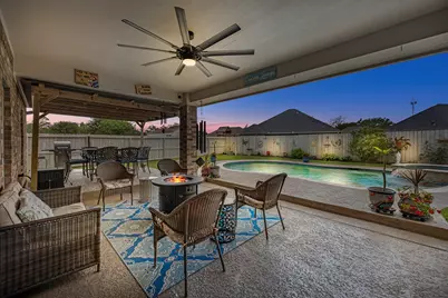 305 Poppy Street, Lake Jackson, TX 77566 - Photo 16