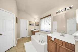 13342 Southpoint Ln, Houston, TX 77034 - Photo 10