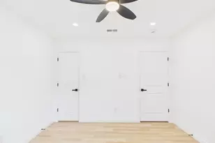 2002 Jones St, Rosenberg, TX 77471 - Photo 10