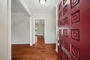 1659 Imperial Crown Dr, Houston, TX 77043 - Photo 2