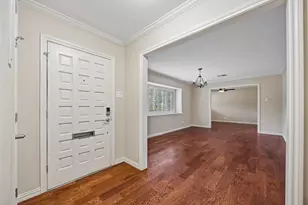 1659 Imperial Crown Dr, Houston, TX 77043 - Photo 10