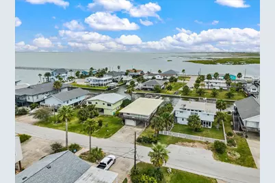 3719 Brewster Key, Galveston, TX 77554 - Photo 40