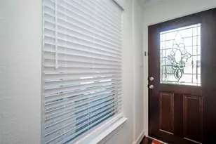 10709 Centre Forest Dr, Houston, TX 77043 - Photo 4
