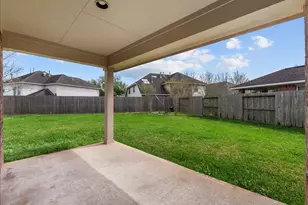 2120 Red Timber Ct, League City, TX 77573 - Photo 34