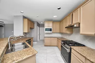 4610 Plum Forest Rd, Houston, TX 77084 - Photo 8