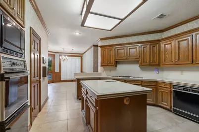 22 Thornhill Oaks Drive, Houston, TX 77015 - Photo 10