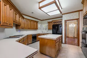 22 Thornhill Oaks Dr, Houston, TX 77015 - Photo 8