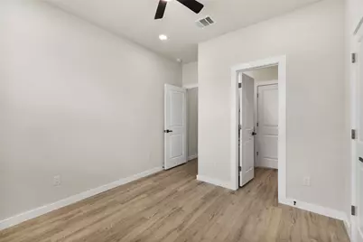 1504 Clay Street #B, Brenham, TX 77833 - Photo 18