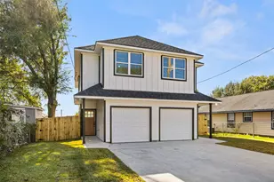 1504 Clay St, Brenham, TX 77833 - Photo 2