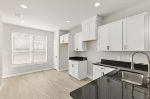 1504 Clay St, Brenham, TX 77833 - Photo 6