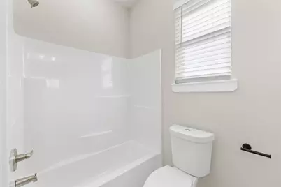 1504 Clay Street #B, Brenham, TX 77833 - Photo 12