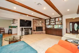 626 Longview Dr, Sugar Land, TX 77478 - Photo 16