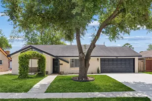 5811 Birchmont Dr, Houston, TX 77092 - Photo 2