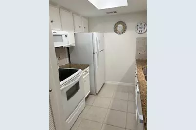 2230 S Piney Point Road #104, Houston, TX 77063 - Photo 8