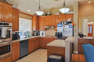 106 Mockingbird Ln, Bridge City, TX 77611 - Photo 4