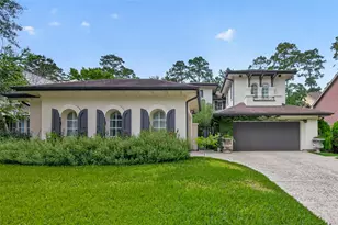 22 Frontenac Way, The Woodlands, TX 77382 - Photo 2