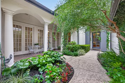 22 Frontenac Way, The Woodlands, TX 77382 - Photo 8