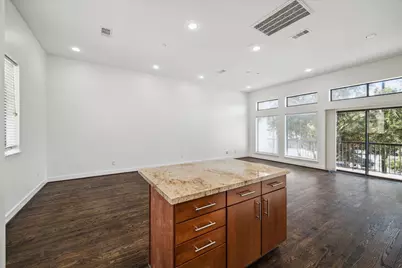1316 Welch Street, Houston, TX 77006 - Photo 6