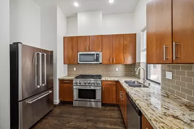 1316 Welch Street, Houston, TX 77006 - Photo 8