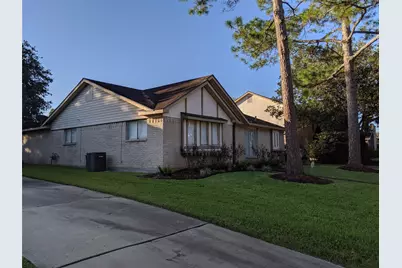2823 Williams Grant Street, Sugar Land, TX 77479 - Photo 2