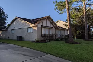 2823 Williams Grant St, Sugar Land, TX 77479 - Photo 2