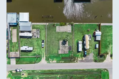 1295 N Crystal Beach Road, Crystal Beach, TX 77650 - Photo 4