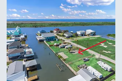 1295 N Crystal Beach Road, Crystal Beach, TX 77650 - Photo 2